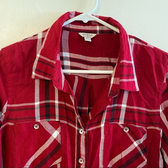 GUESS Red & White Plaid Button Down Shirt Small - Picture 3 of 8
